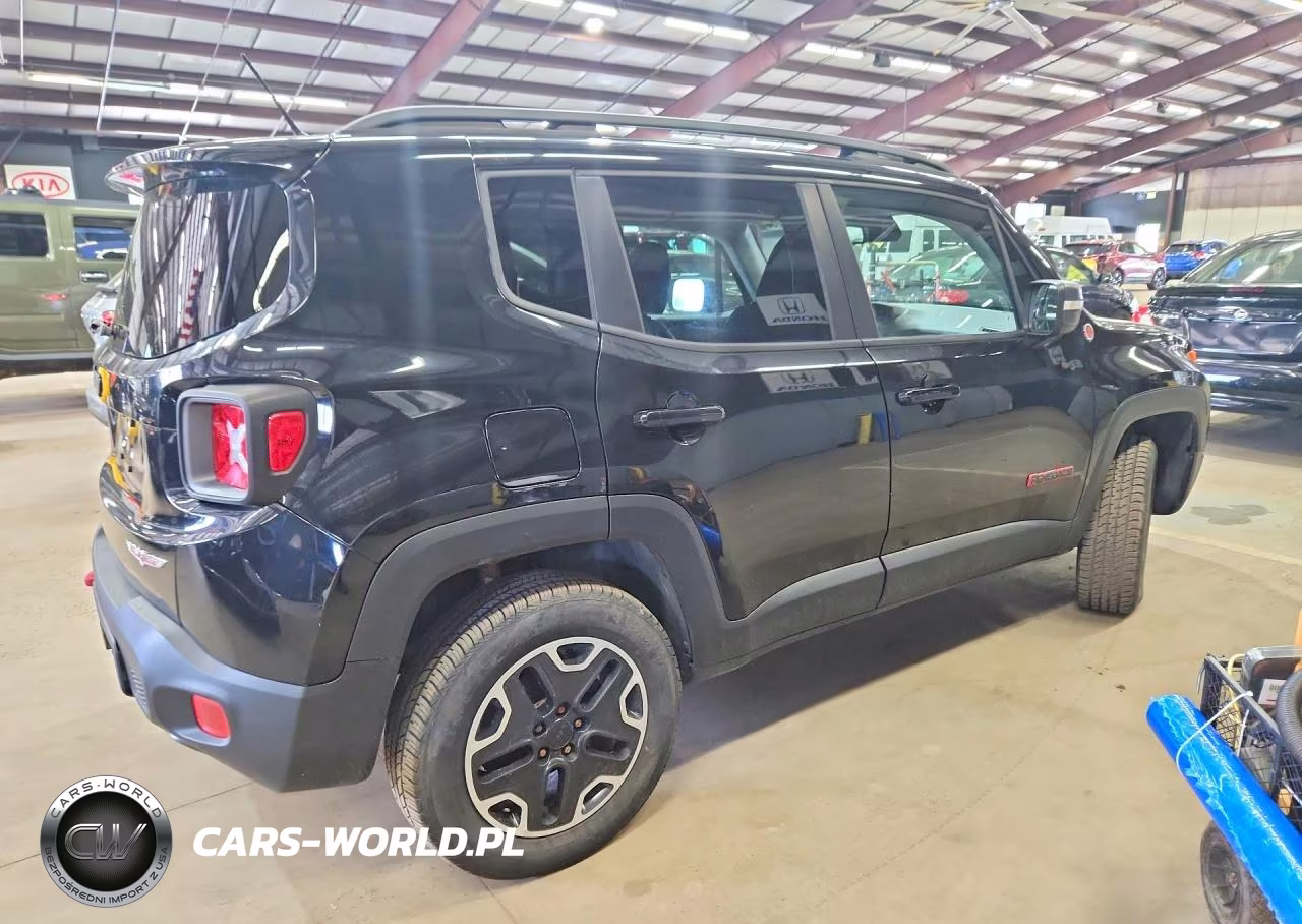 2016 Jeep Renegade Trailhawk VIN:ZACCJBCT9GPD28999 - 3