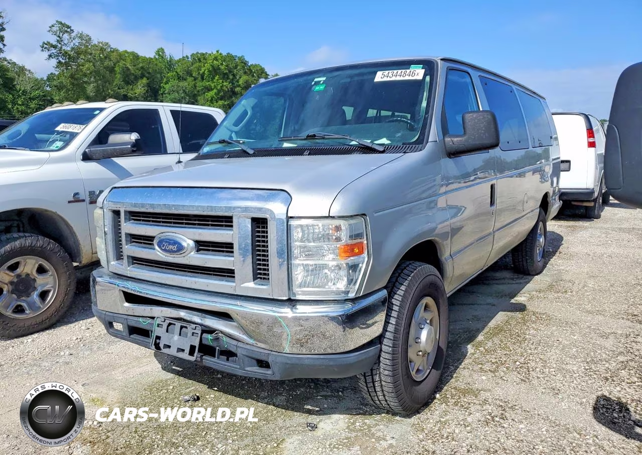 2014 Ford Econoline E350 Super Duty Wagon
