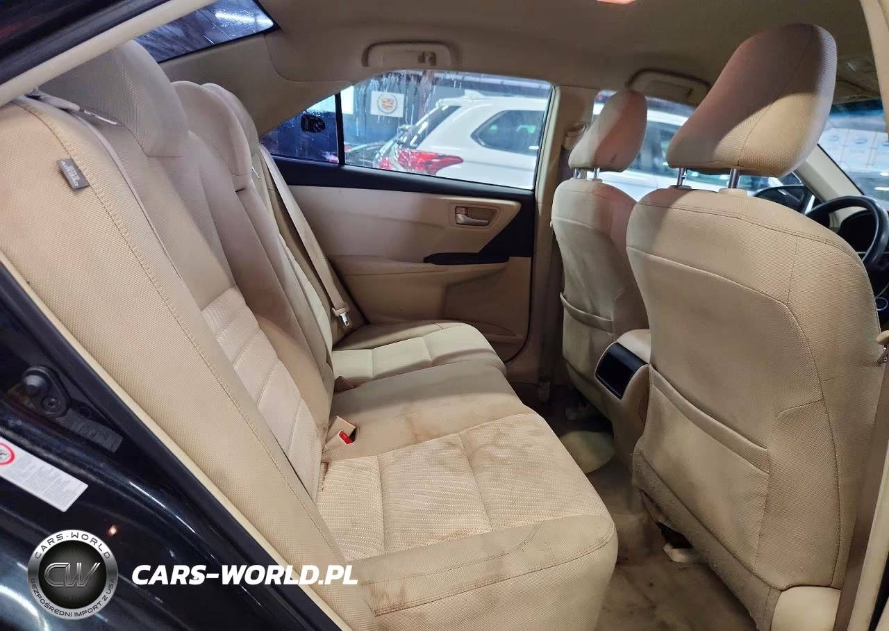 2016 Toyota Camry Le VIN:4T4BF1FKXGR518403 - 10