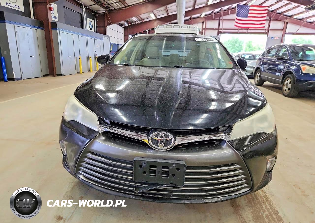 2016 Toyota Camry Le VIN:4T4BF1FKXGR518403 - 5