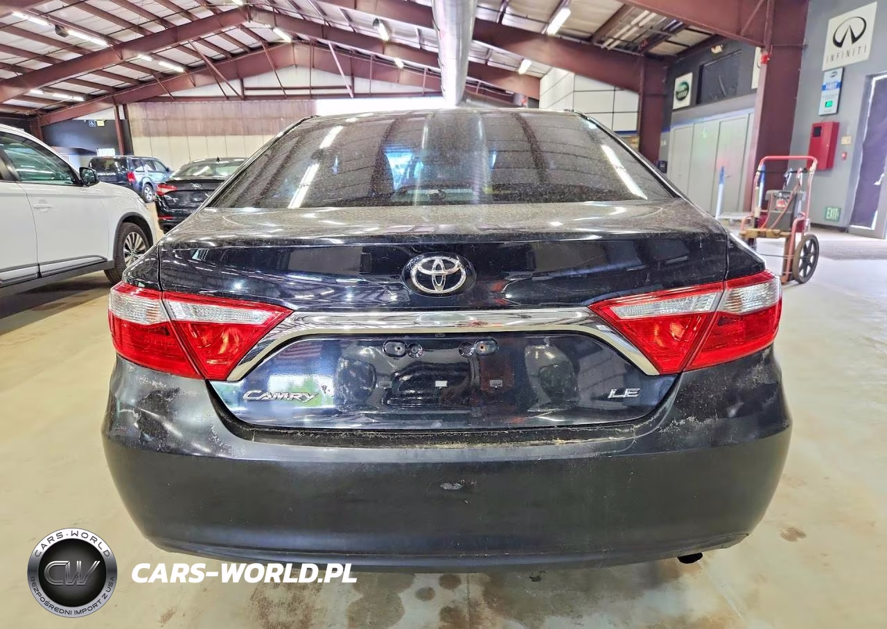 2016 Toyota Camry Le VIN:4T4BF1FKXGR518403 - 6