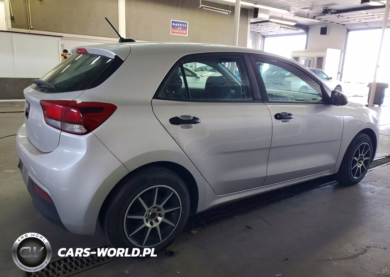 2018 Kia Rio VIN:3KPA25AB8JE057499 - 3