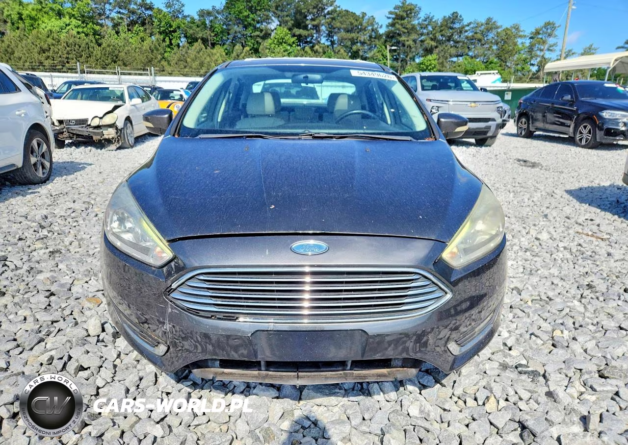 2015 Ford Focus Titanium VIN:1FADP3J23FL277706 - 5