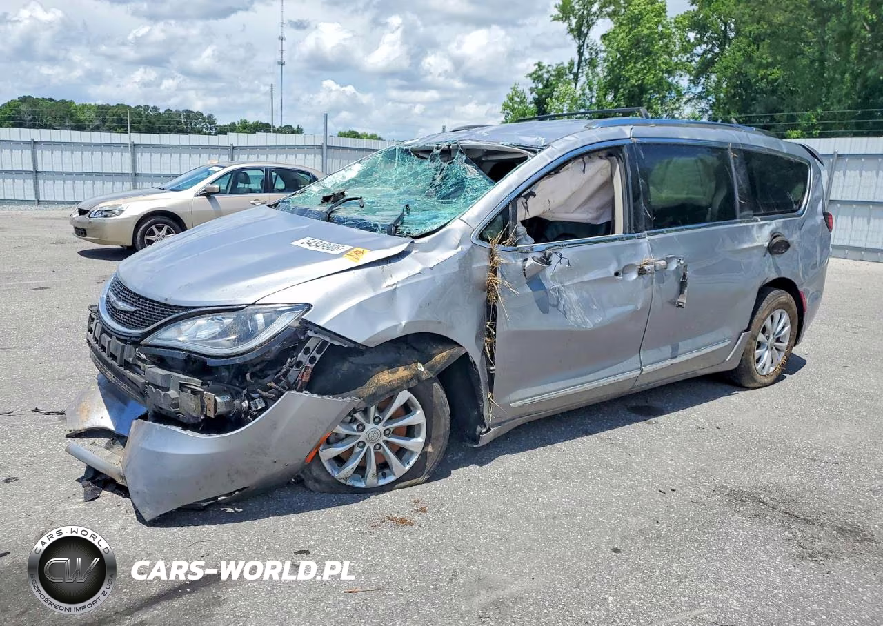 2018 Chrysler Pacifica Touring L