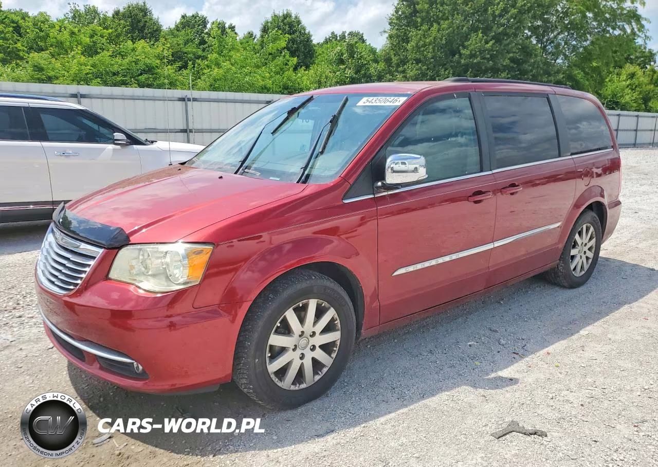 2011 Chrysler Town & Country Touring L