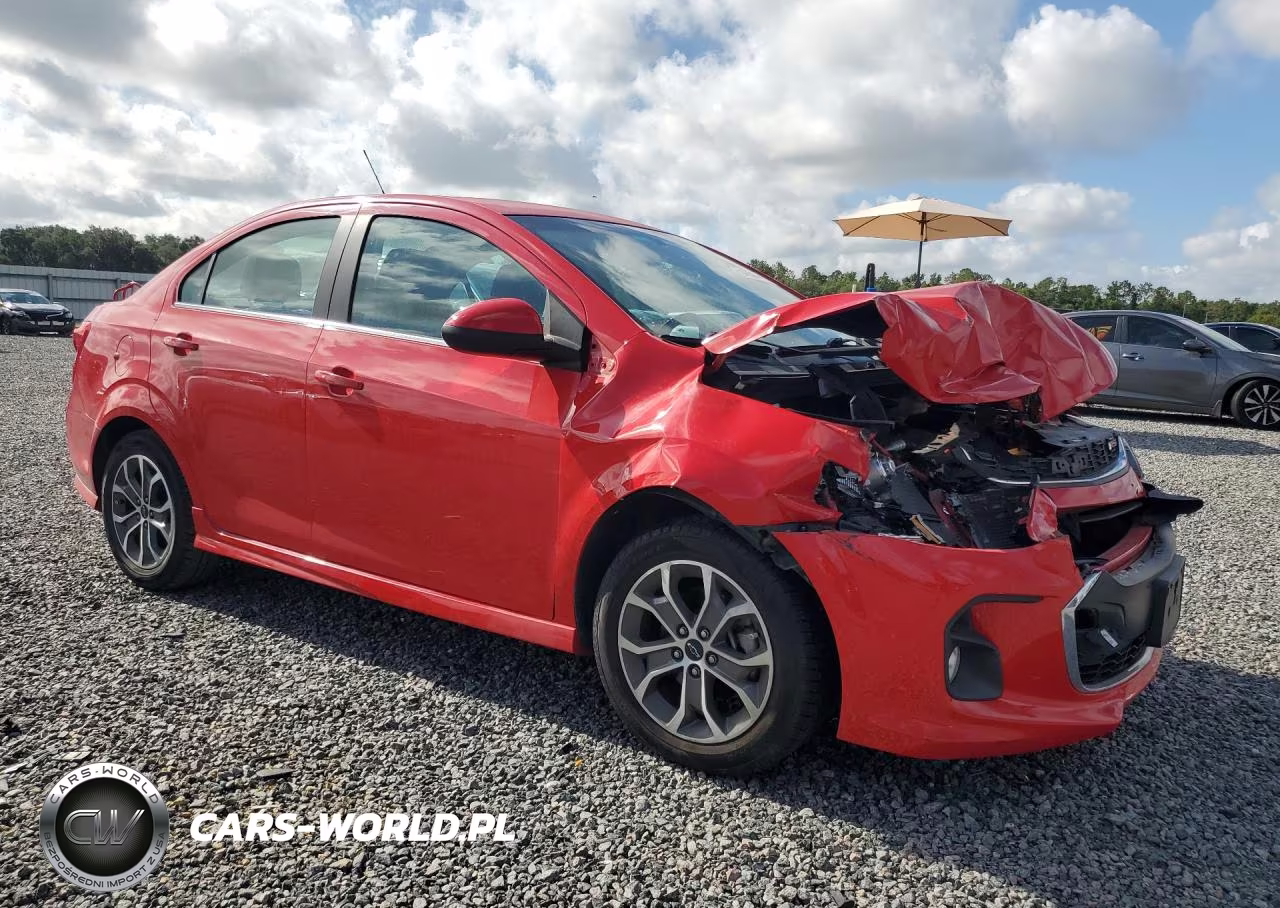 2018 Chevrolet Sonic Lt VIN:1G1JD5SH9J4101873 - 4