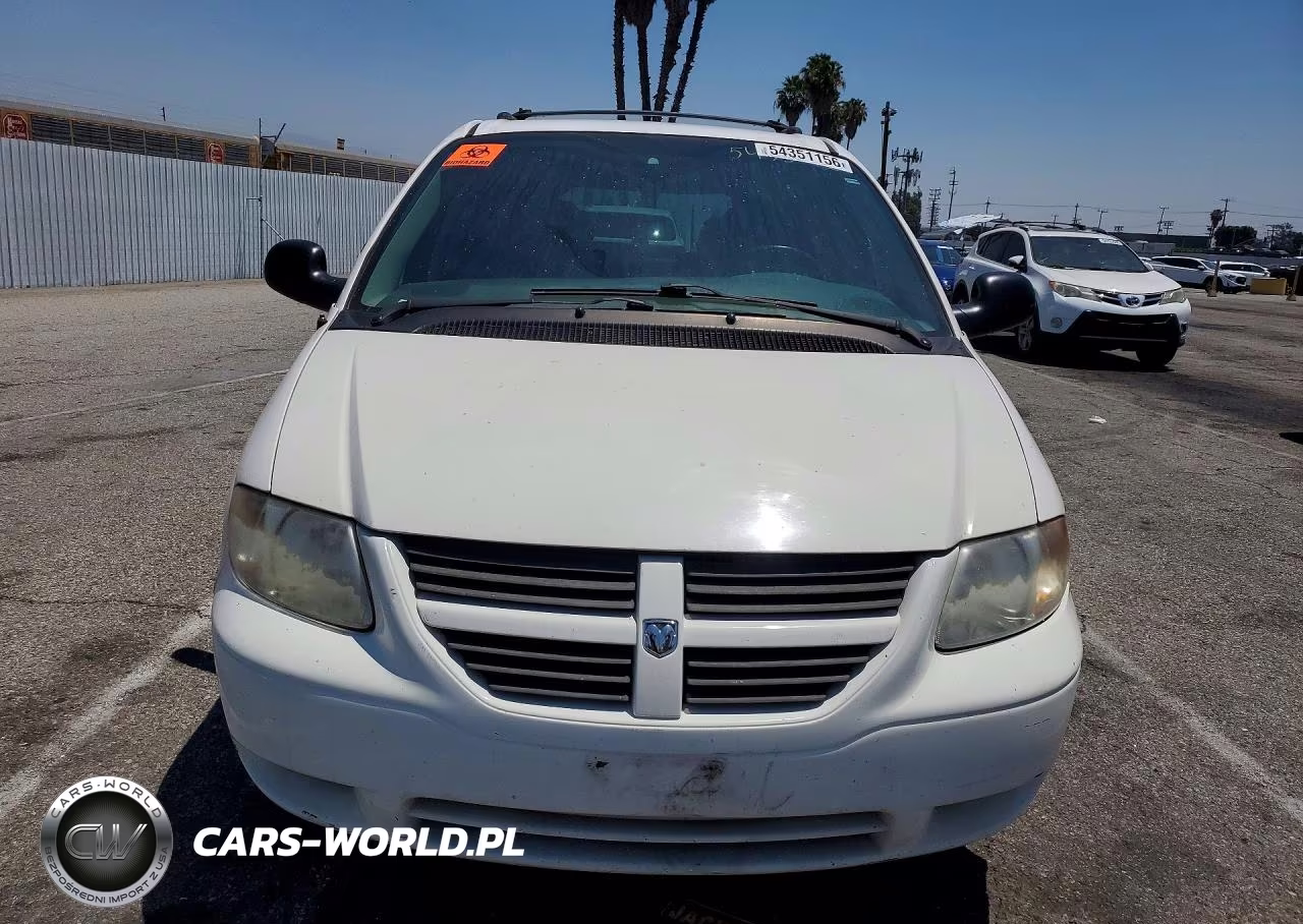 2005 Dodge Caravan Sxt VIN:1D4GP45R95B325477 - 5
