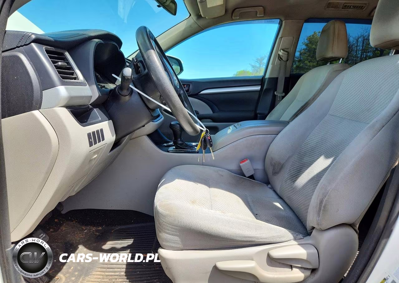 2014 Toyota Highlander Le VIN:5TDBKRFH9ES016318 - 7