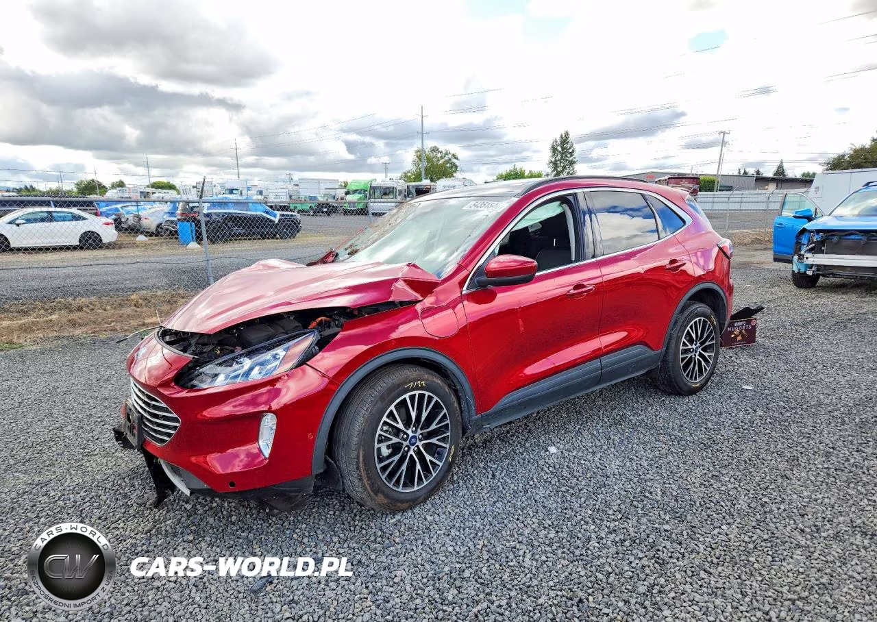 2021 Ford Escape Titanium – zdjęcie 1 z 13