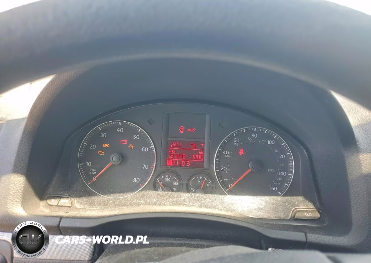 2008 Volkswagen Jetta S VIN:3VWJZ71K78M152981 - 9