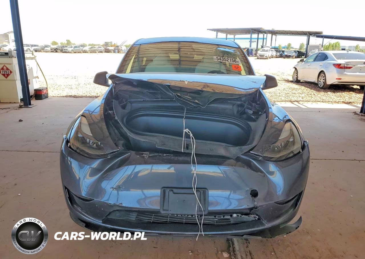 2023 Tesla Model Y VIN:7SAYGDEE5PF879892 - 5