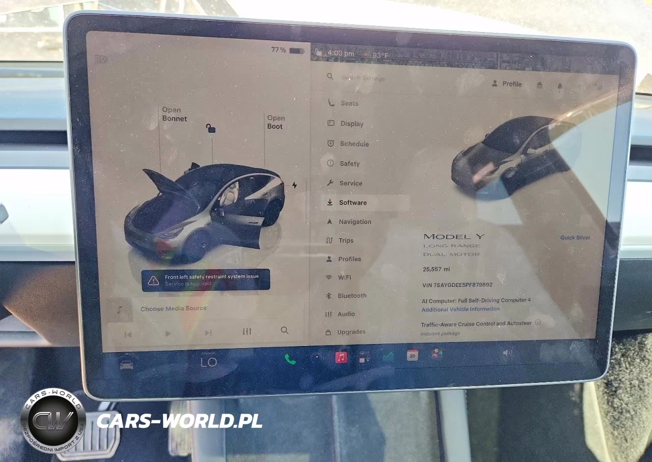 2023 Tesla Model Y VIN:7SAYGDEE5PF879892 - 9