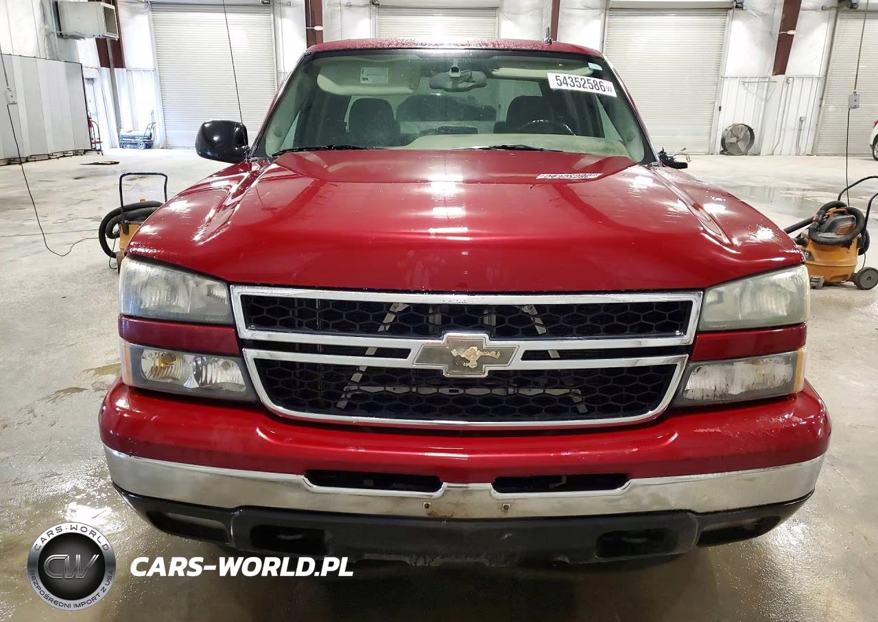 2007 Chevrolet Silverado K1500 Classic Crew Cab VIN:2GCEK13Z371161778 - 5