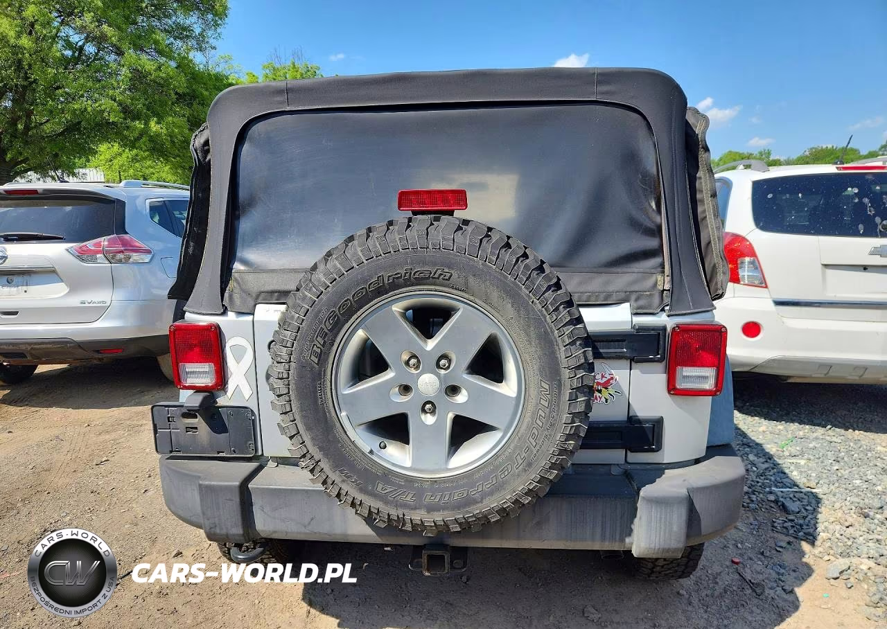 2011 Jeep Wrangler Unlimited Rubicon VIN:1J4BA6H13BL507895 - 6