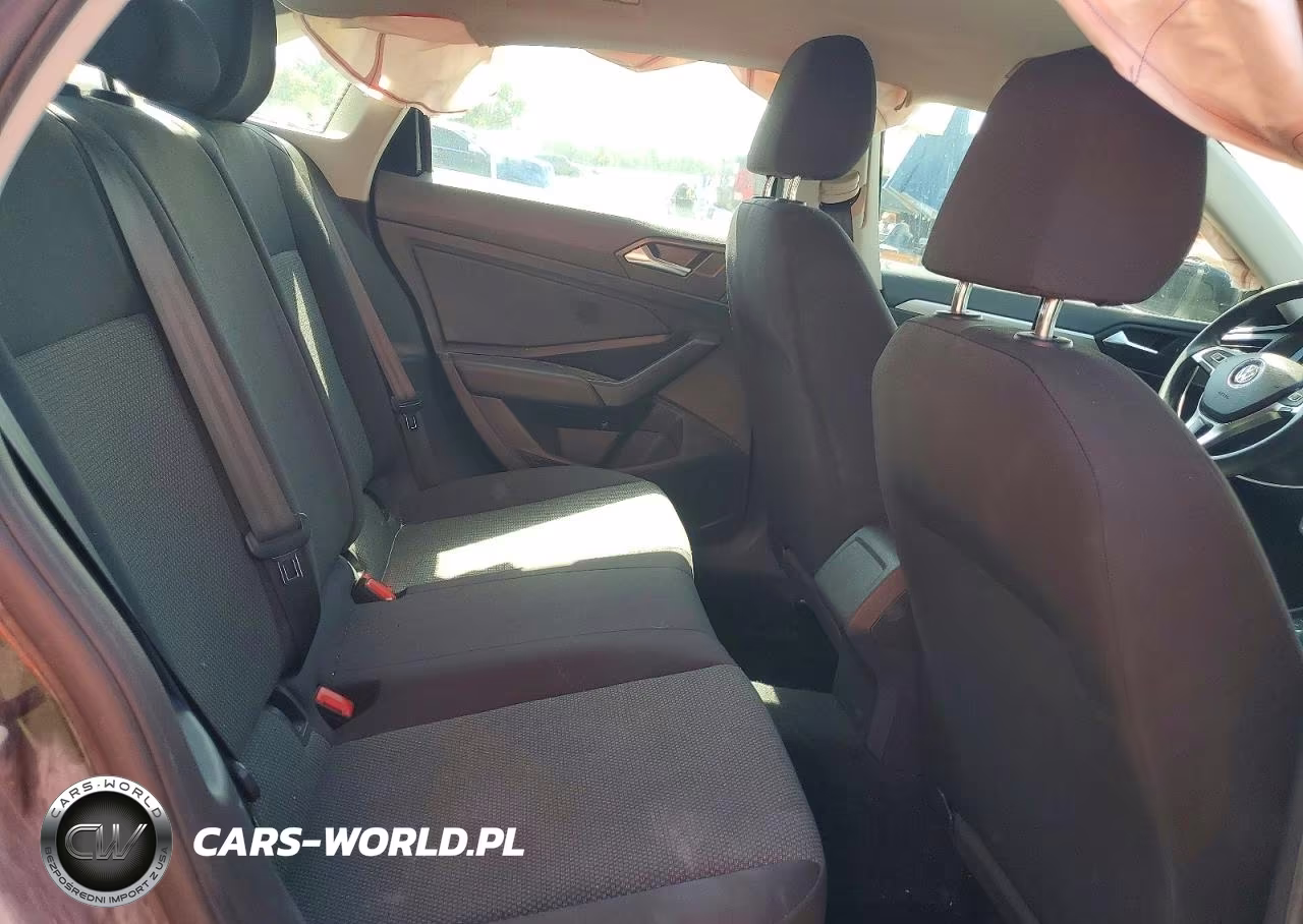2019 Volkswagen Jetta S VIN:3VWCB7BU2KM275088 - 10