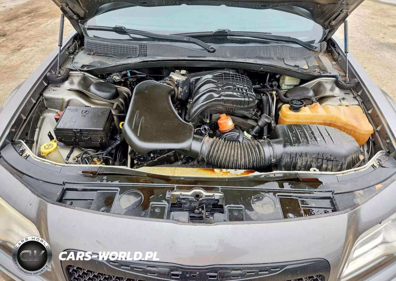 2012 Chrysler 300 VIN:2C3CCAAG6CH107385 - 11