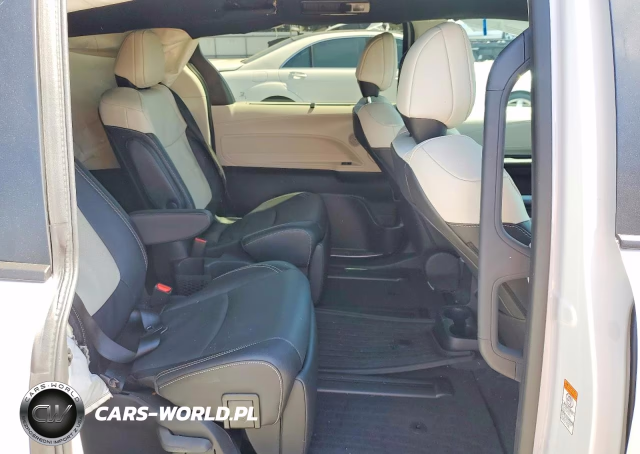 2025 Toyota Sienna Limited 7-Passenger VIN:5TDZSKFC8SS209212 - 11