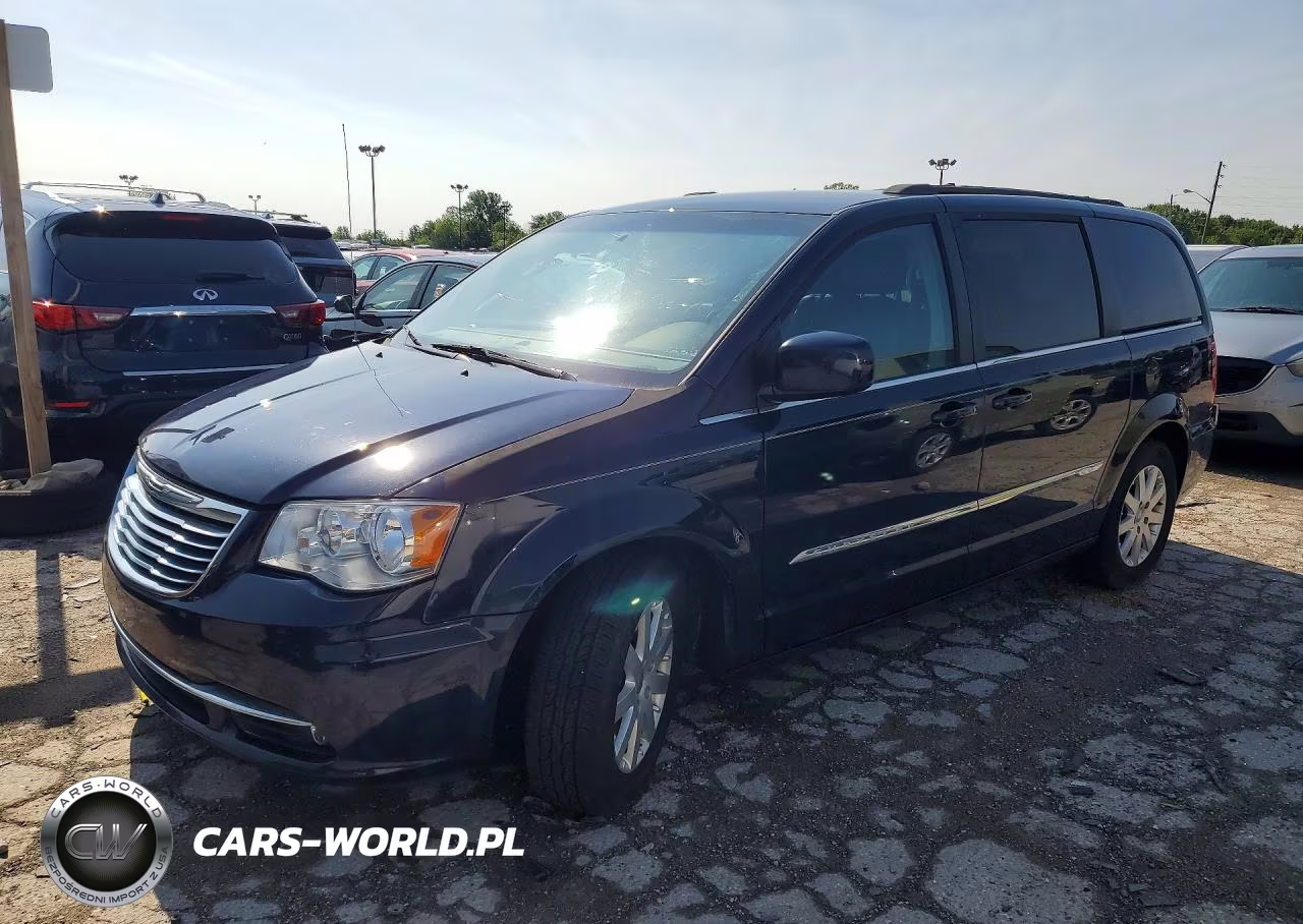 2016 Chrysler Town & Country Touring