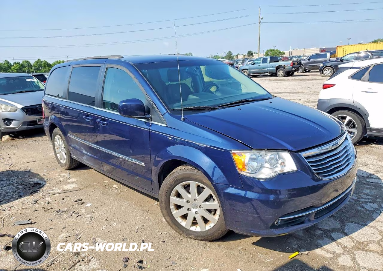 2016 Chrysler Town & Country Touring VIN:2C4RC1BG1GR238180 - 4