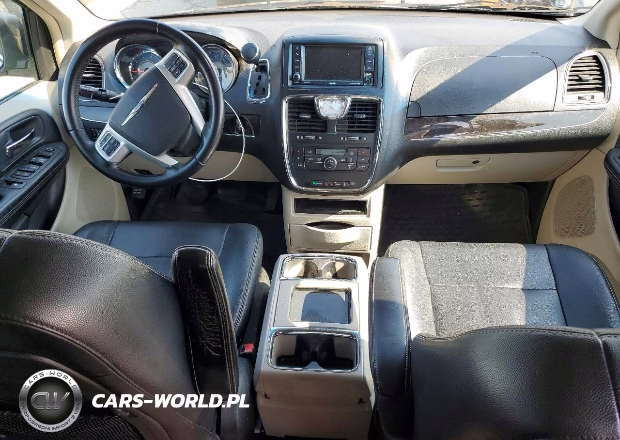 2016 Chrysler Town & Country Touring VIN:2C4RC1BG1GR238180 - 8