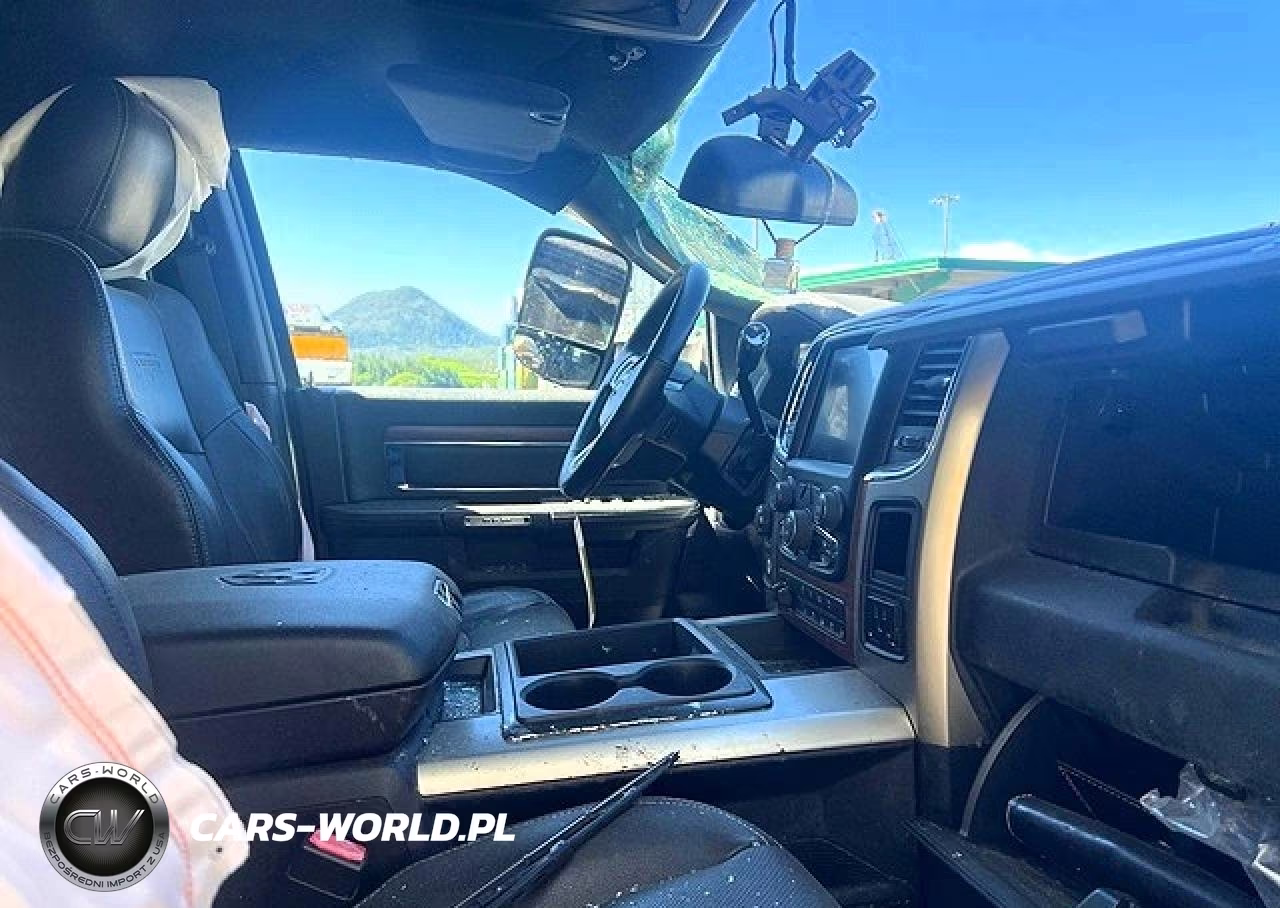 2014 Ram 2500 Laramie VIN:3C6UR5FL4EG222444 - 5