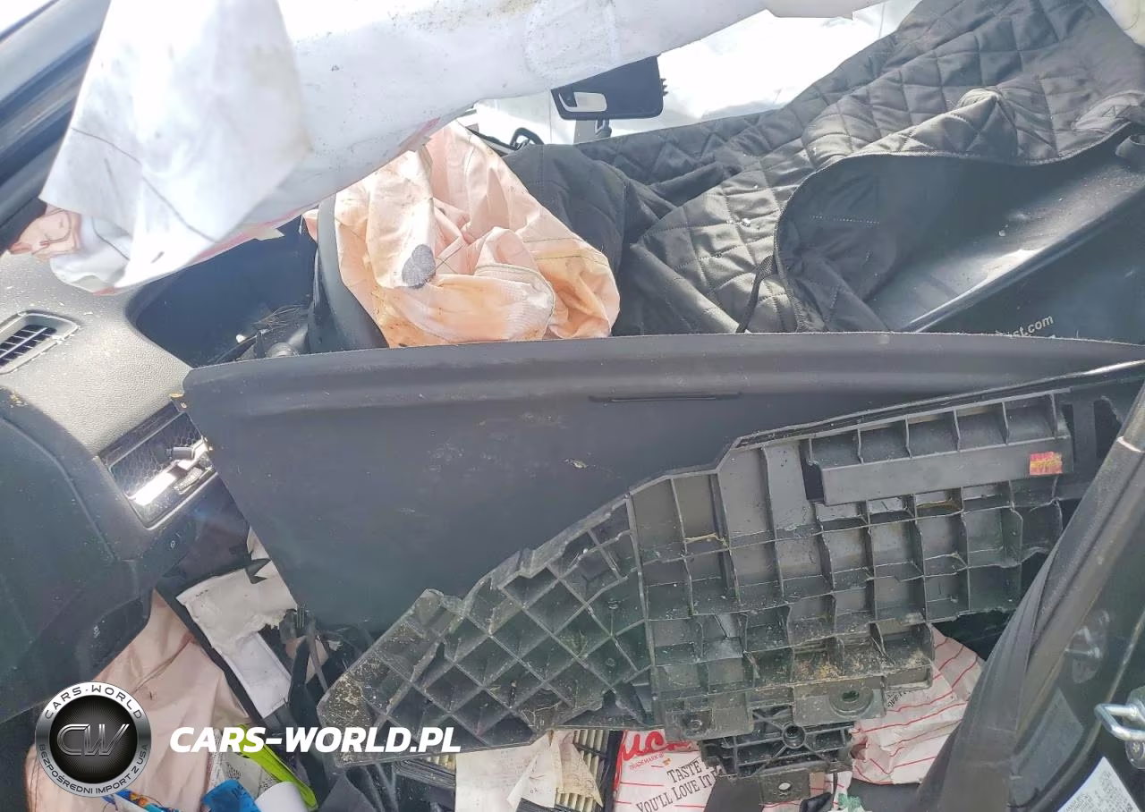 2025 Honda Civic VIN:2HGFE4F87SH327012 - 7