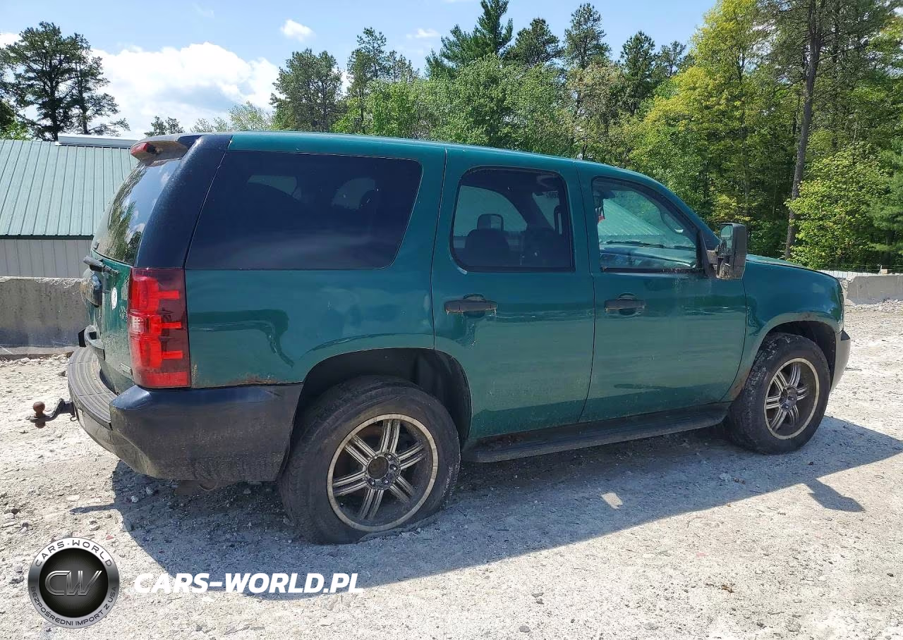 2007 Chevrolet Tahoe K1500 VIN:1GNFK030X7R344402 - 3