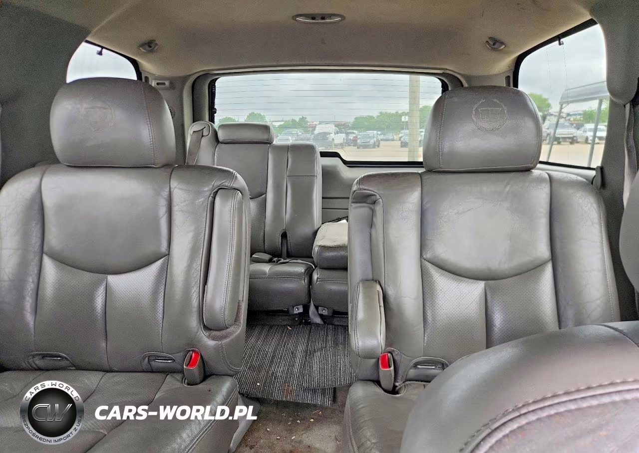 2006 Cadillac Escalade Luxury VIN:1GYEK63N06R145824 - 10