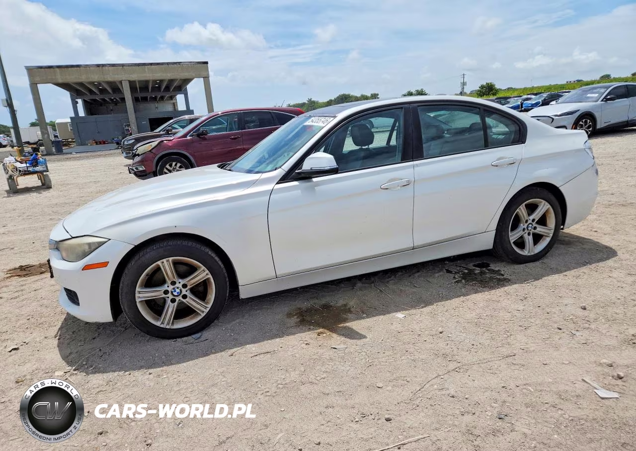 2013 BMW 328 Xi – zdjęcie 1 z 12