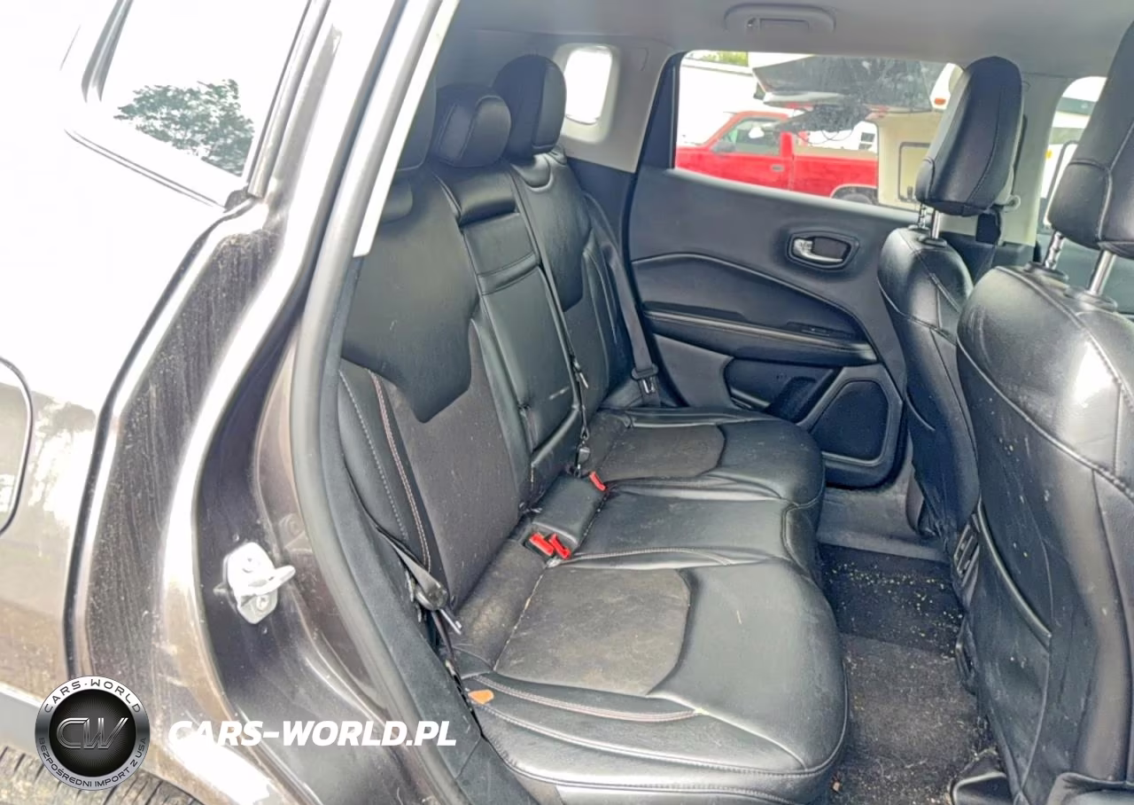 2018 Jeep Compass Latitude VIN:3C4NJCBB0JT502224 - 6