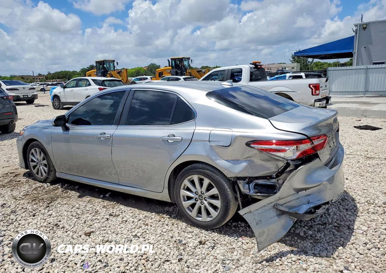 2020 Toyota Camry Le VIN:4T1C11AK9LU861296 - 2