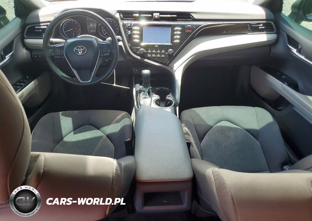 2020 Toyota Camry Le VIN:4T1C11AK9LU861296 - 8