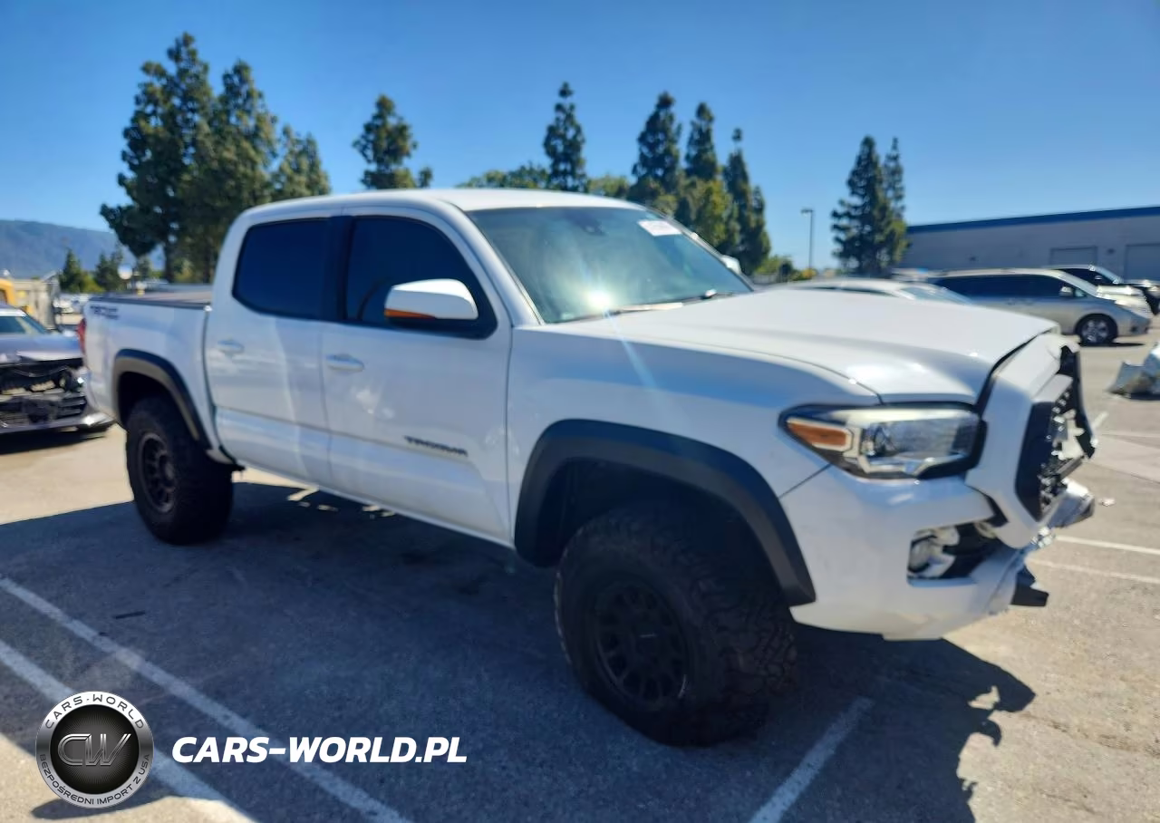 2018 Toyota Tacoma Trd Off-Road VIN:3TMAZ5CN4JM054351 - 4