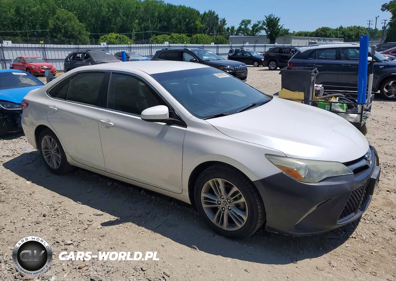 2016 Toyota Camry Se VIN:4T1BF1FK0GU117694 - 4
