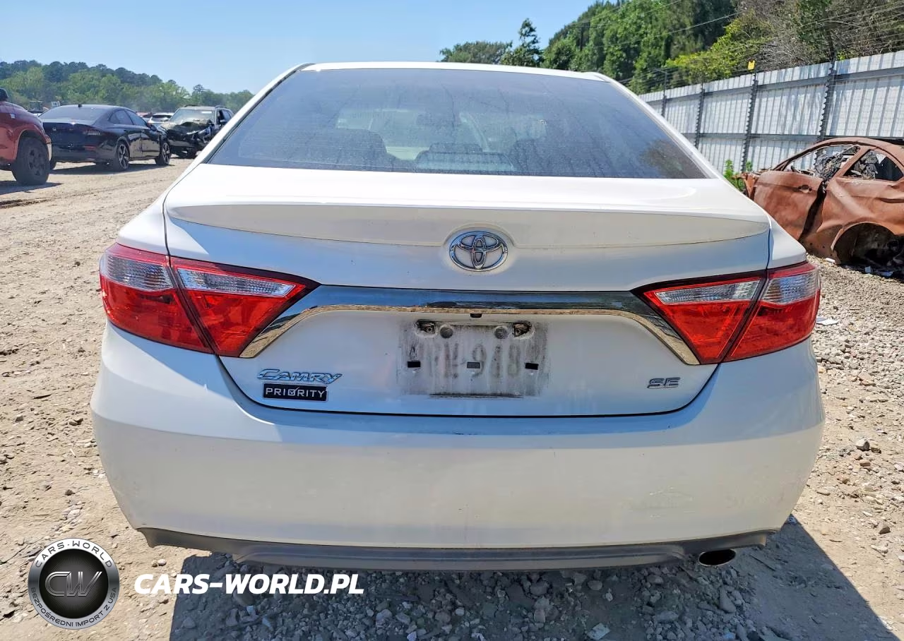 2016 Toyota Camry Se VIN:4T1BF1FK0GU117694 - 6