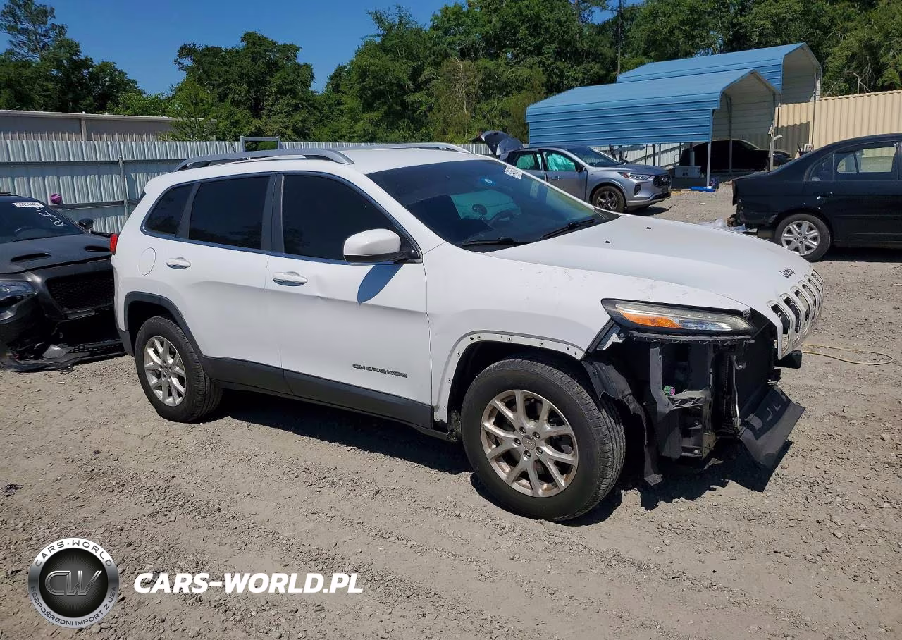 2014 Jeep Cherokee Latitude VIN:1C4PJMCB2EW169232 - 4