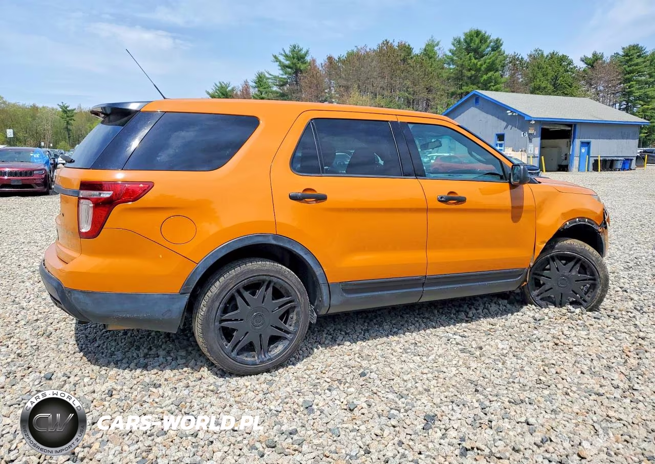 2014 Ford Explorer Police Interceptor VIN:1FM5K8AR1EGC14243 - 3