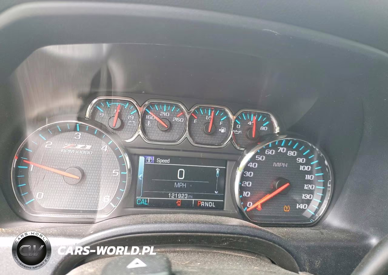 2018 Chevrolet Silverado K1500 Lt VIN:3GCUKREC9JG268416 - 9
