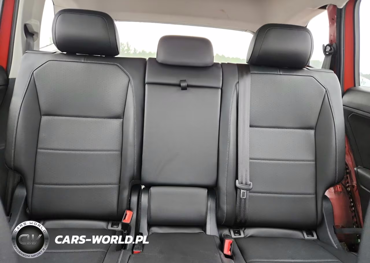 2018 Volkswagen Tiguan Se VIN:3VV2B7AX9JM190176 - 10