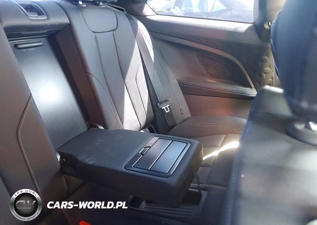 2024 BMW 230I VIN:3MW23CM00R8E11653 - 10
