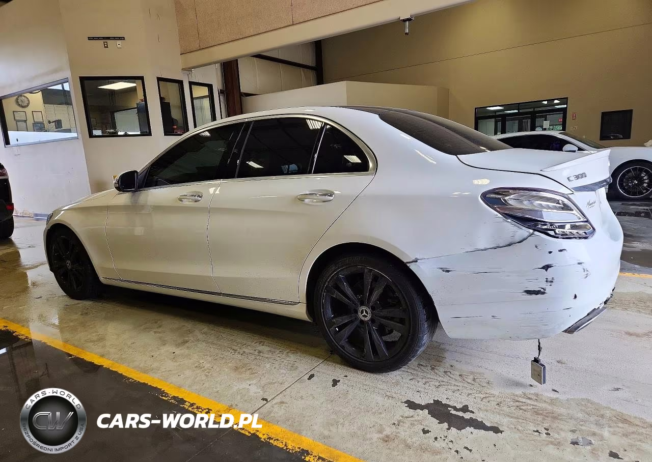 2018 Mercedes-Benz C 300 VIN:WDDWF4JB8JR335834 - 2