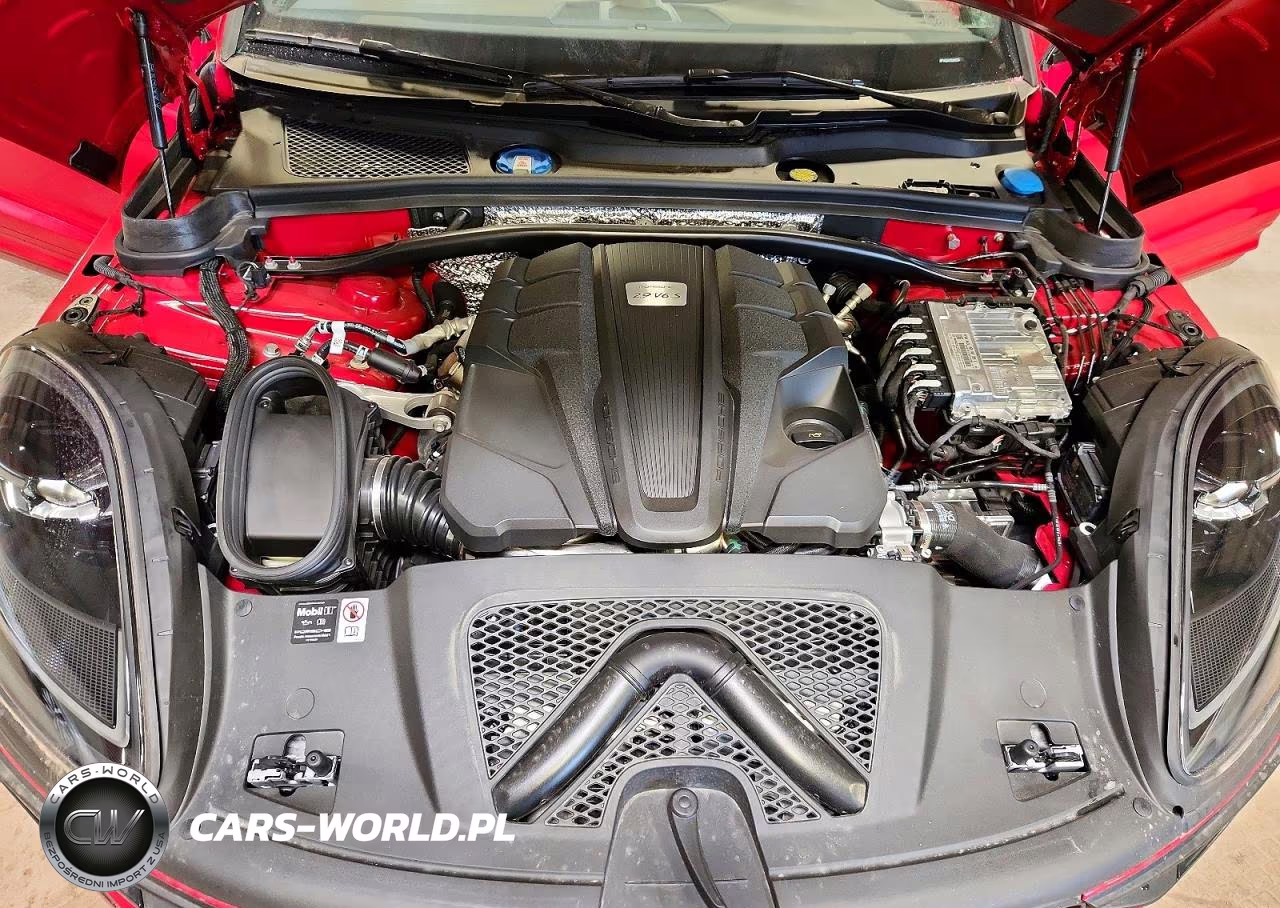 2025 Porsche Macan S VIN:WP1AG2A51SLB42234 - 12