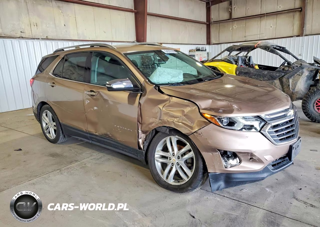 2018 Chevrolet Equinox Premier VIN:2GNAXNEX4J6160885 - 4