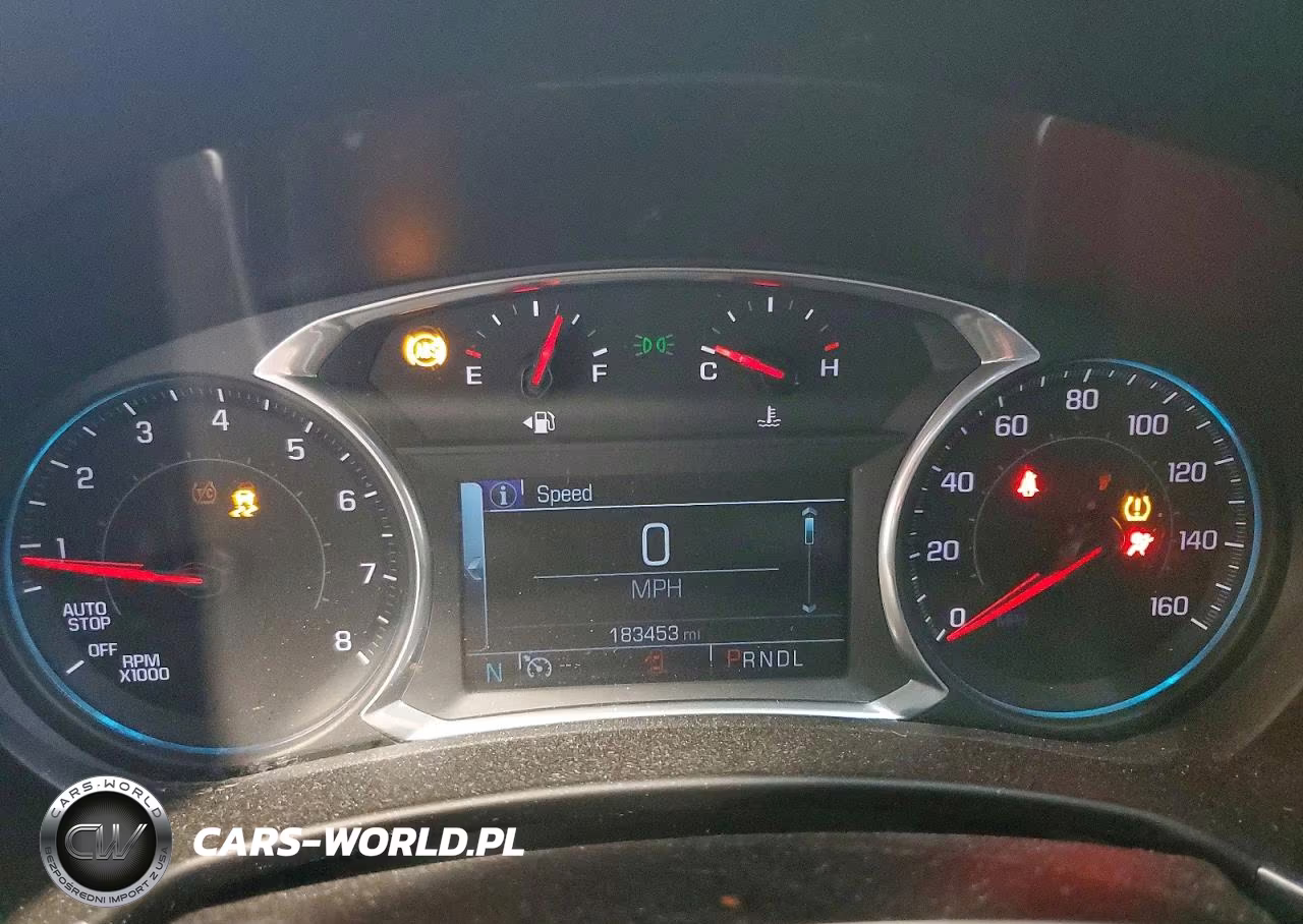 2018 Chevrolet Equinox Premier VIN:2GNAXNEX4J6160885 - 9