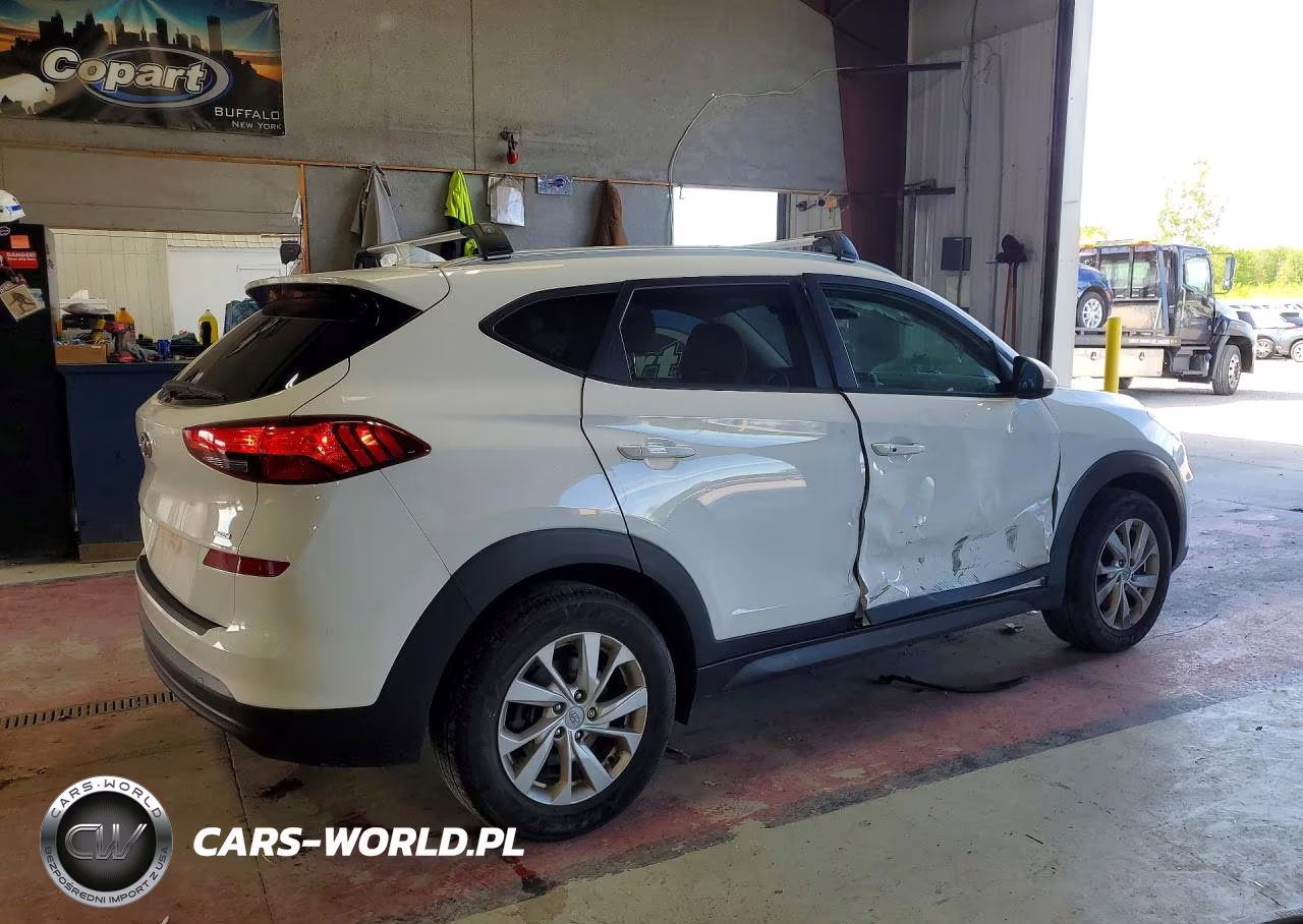 2019 Hyundai Tucson Value VIN:KM8J3CA46KU010442 - 3