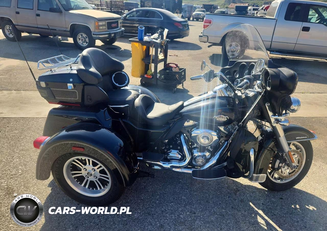 2013 Harley-Davidson Flhtcutg Tri Glide Ultra Classic
