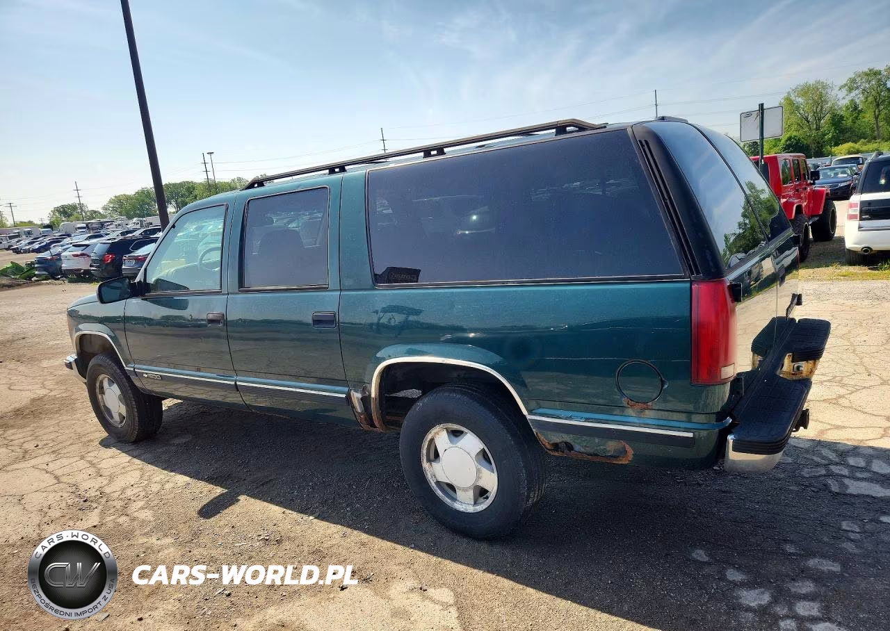 1998 Chev Suburban VIN:3GNFK16R3WG146064 - 2