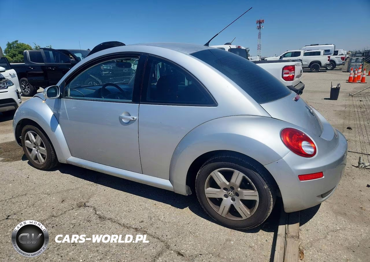 2007 Volkswagen New Beetle 2.5L Option Package 1 VIN:3VWRG31C87M521145 - 2