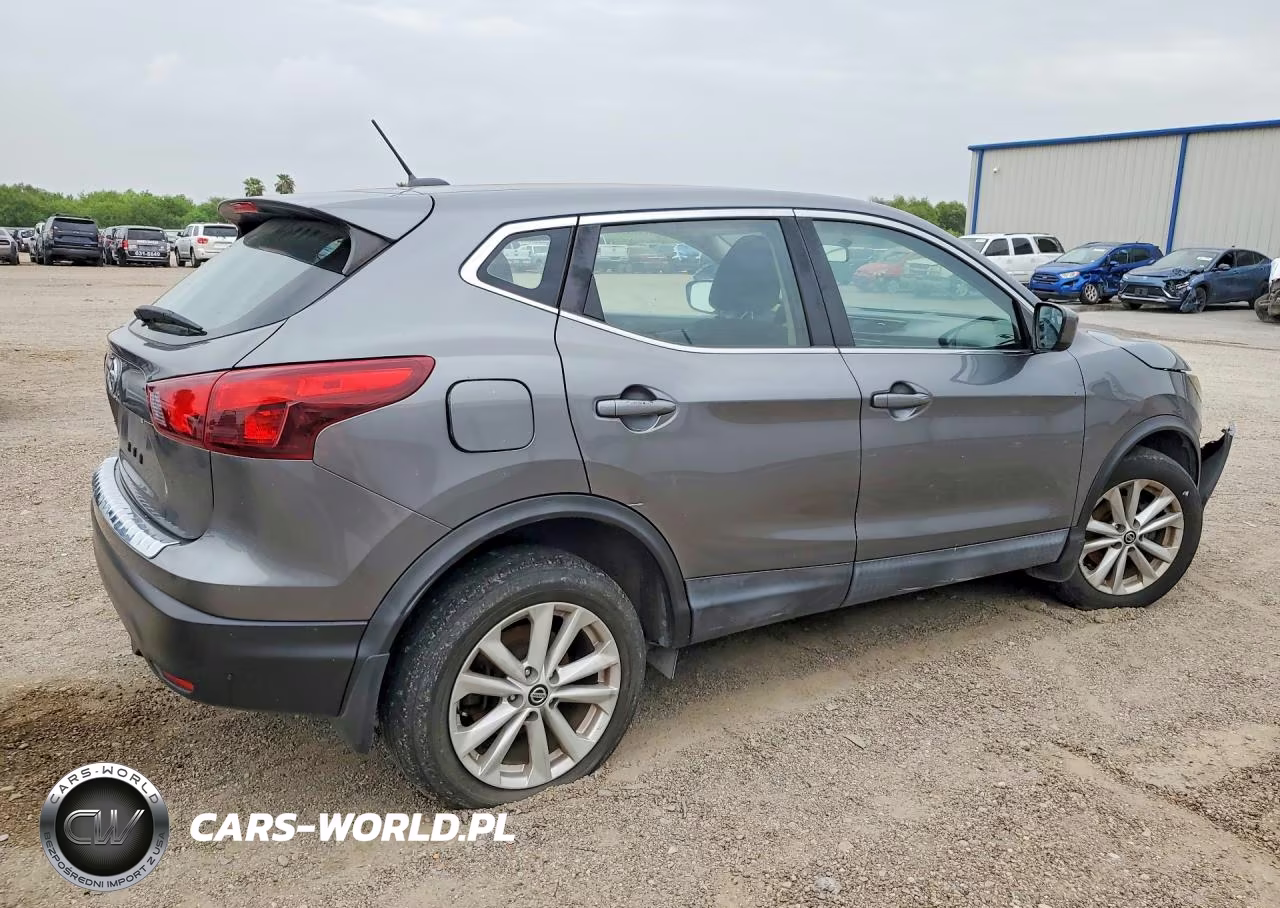2019 Nissan Rogue Sport S VIN:JN1BJ1CP2KW524550 - 3