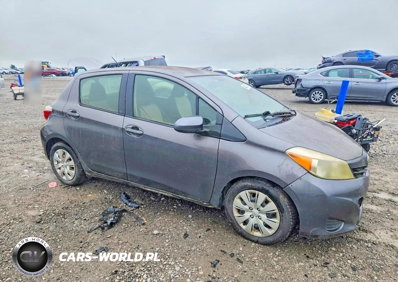 2013 Toyota Yaris 5-Door L VIN:JTDKTUD35DD549073 - 4